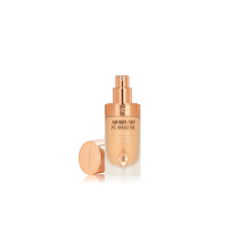 Load image into Gallery viewer, Charlotte Tilbury airbrush flawless foundation “ 7 Warm “