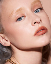 Load image into Gallery viewer, Fenty beauty Gloss Bomb Cream " Honey Waffles "