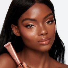 Load image into Gallery viewer, Charlotte Tilbury Beauty Highlighter Wand "Pink Gasm"