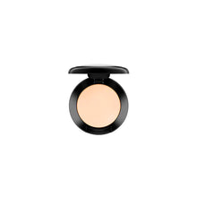 Load image into Gallery viewer, MAC Studio Finish Concealer SPF 35 NC15
