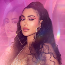 Load image into Gallery viewer, Huda Beauty Lovefest Obsessions Eyeshadow Palette