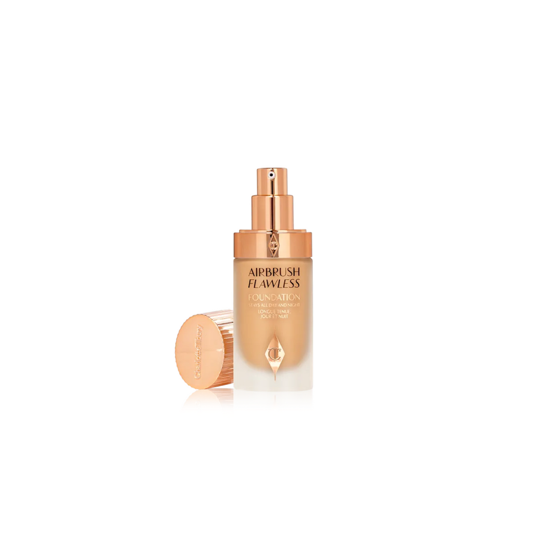 Charlotte Tilbury airbrush flawless foundation “ 8 Warm “